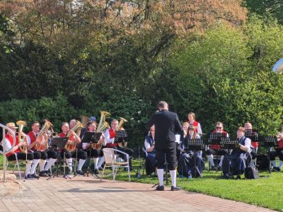 5a0e4223-a8be-4d75-9fbb-91c993a14303